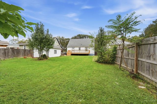 33 Hillsdale Street, Cincinnati, OH 45216