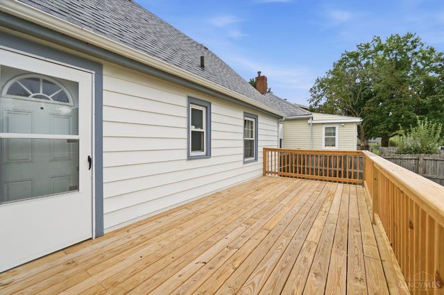 33 Hillsdale Street, Cincinnati, OH 45216