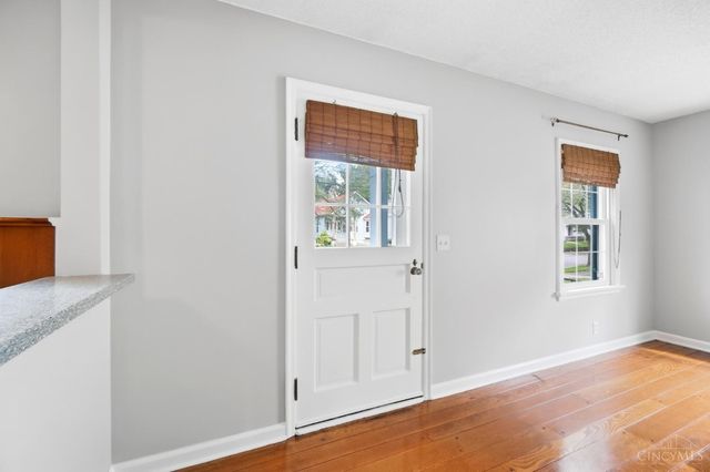 33 Hillsdale Street, Cincinnati, OH 45216