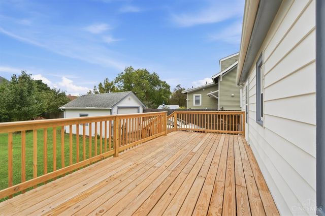 33 Hillsdale Street, Cincinnati, OH 45216