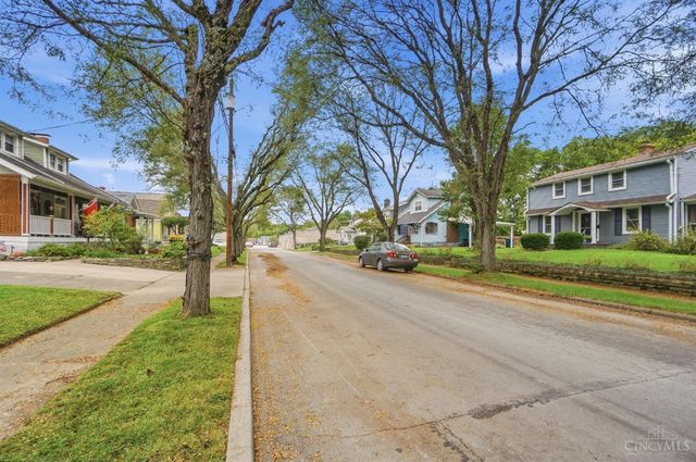 33 Hillsdale Street, Cincinnati, OH 45216