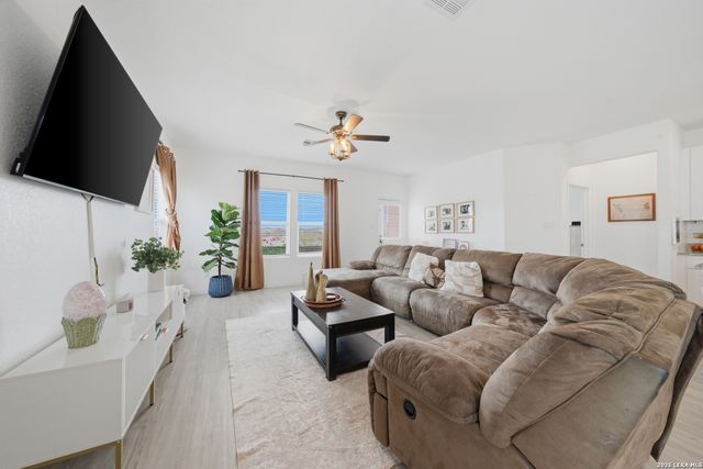 6902 PAIL PL, San Antonio, TX 78252