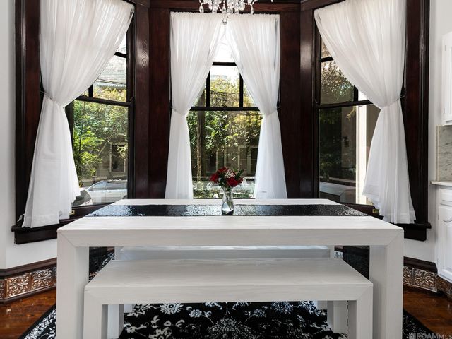 2323 Saint Charles Ave, New Orleans, LA 70130