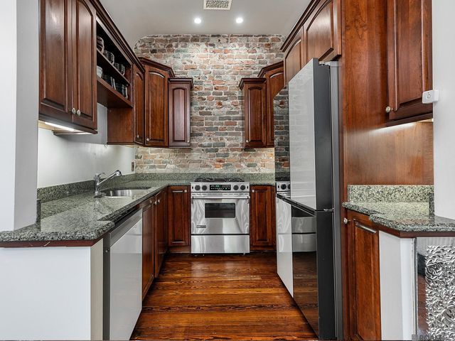 2323 Saint Charles Ave, New Orleans, LA 70130