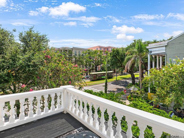 2323 Saint Charles Ave, New Orleans, LA 70130