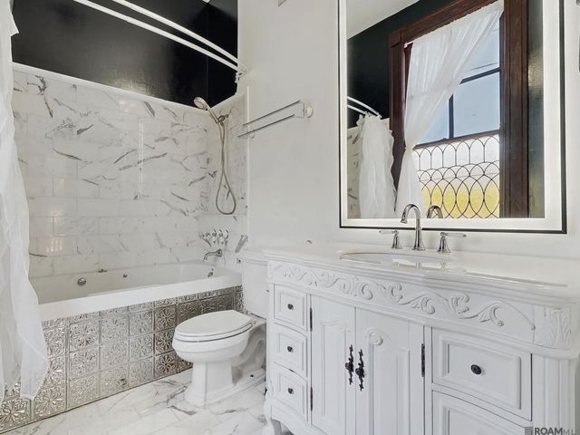 2323 Saint Charles Ave, New Orleans, LA 70130