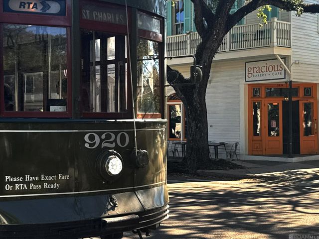 2323 Saint Charles Ave, New Orleans, LA 70130