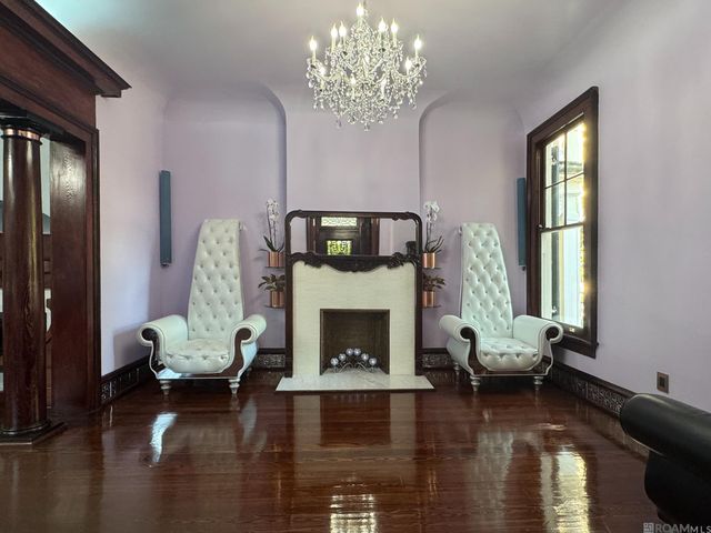 2323 Saint Charles Ave, New Orleans, LA 70130