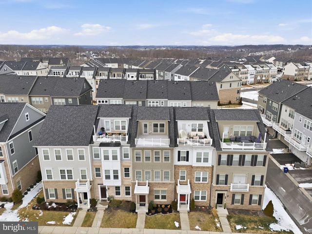 17354 REDSHANK RD, Dumfries, VA 22026