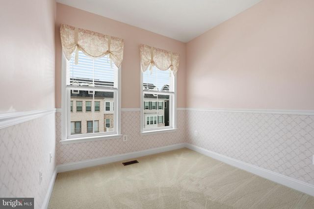 17354 REDSHANK RD, Dumfries, VA 22026