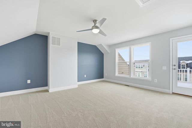 17354 REDSHANK RD, Dumfries, VA 22026