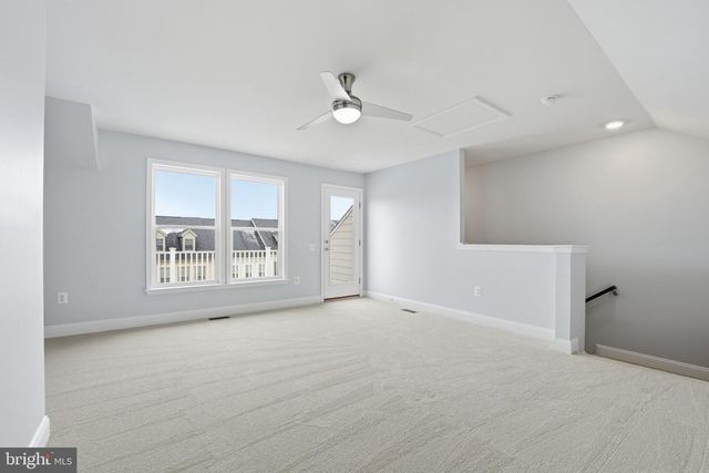 17354 REDSHANK RD, Dumfries, VA 22026