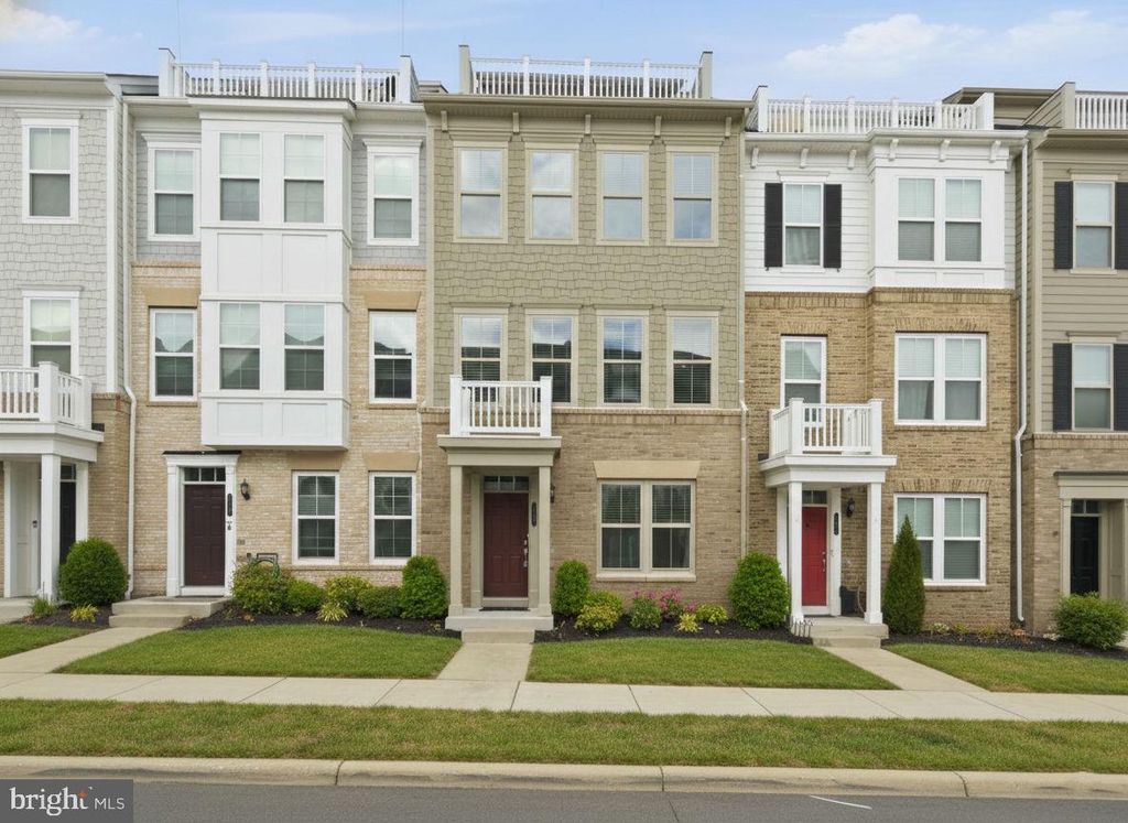 17354 REDSHANK RD, Dumfries, VA 22026