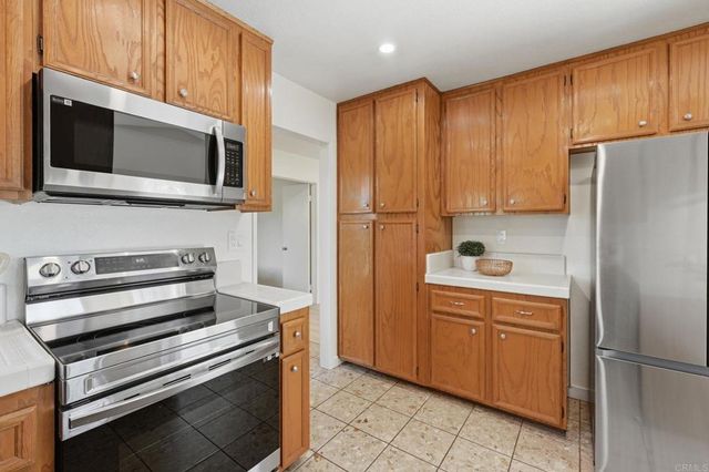 10896 Pointed Oak Lane, San Diego, CA 92131