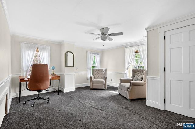90 Hamburg, Bloomingdale, NJ 07403