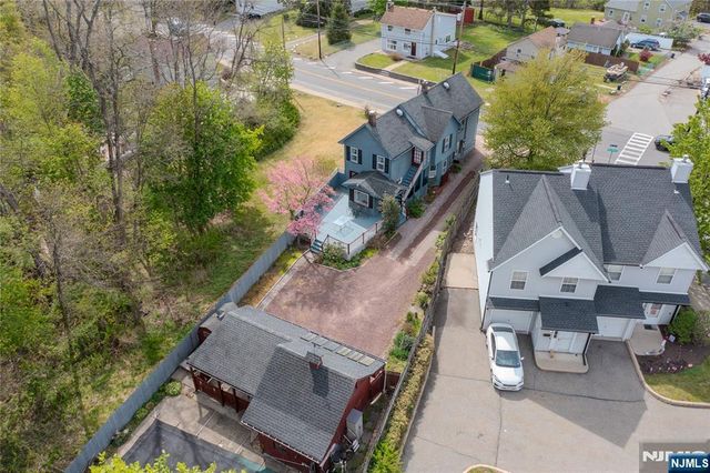 90 Hamburg, Bloomingdale, NJ 07403