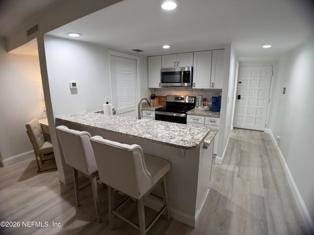 660 SUMMER Place, Ponte Vedra Beach, FL 32082