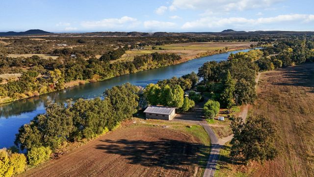 23001 Ash Creek Road, Anderson, CA 96007