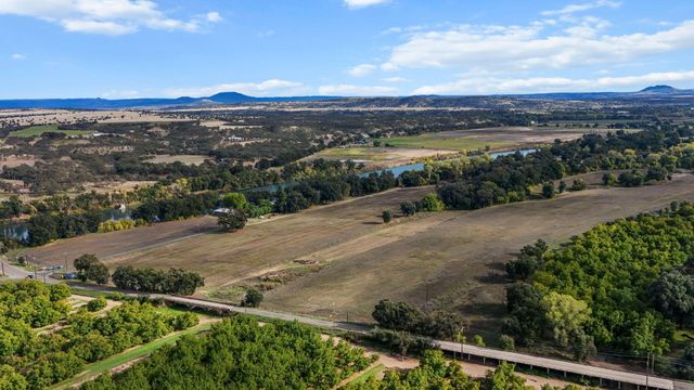 23001 Ash Creek Road, Anderson, CA 96007