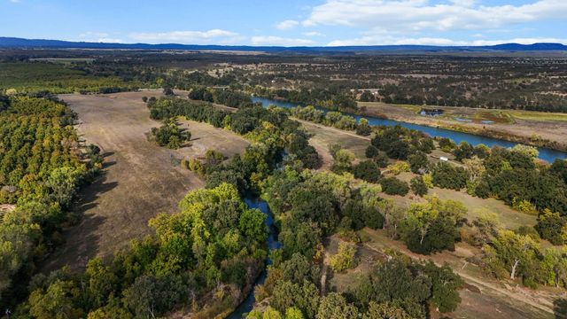 23001 Ash Creek Road, Anderson, CA 96007