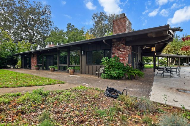 23001 Ash Creek Road, Anderson, CA 96007