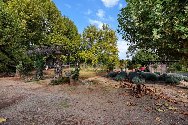 23001 Ash Creek Road, Anderson, CA 96007