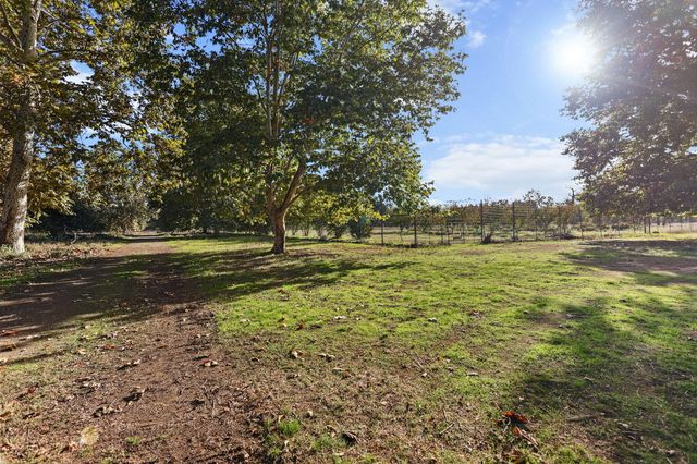 23001 Ash Creek Road, Anderson, CA 96007