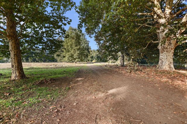 23001 Ash Creek Road, Anderson, CA 96007