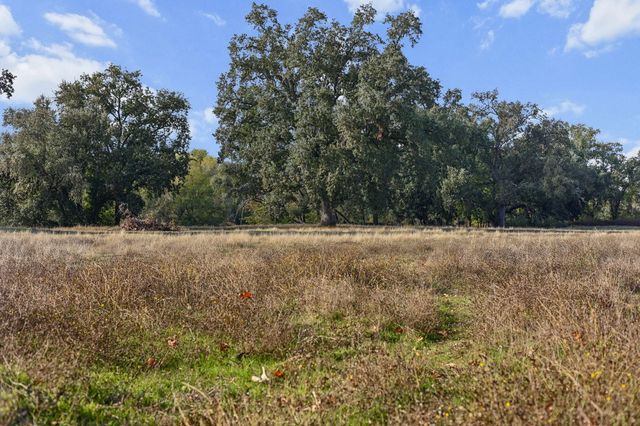 23001 Ash Creek Road, Anderson, CA 96007