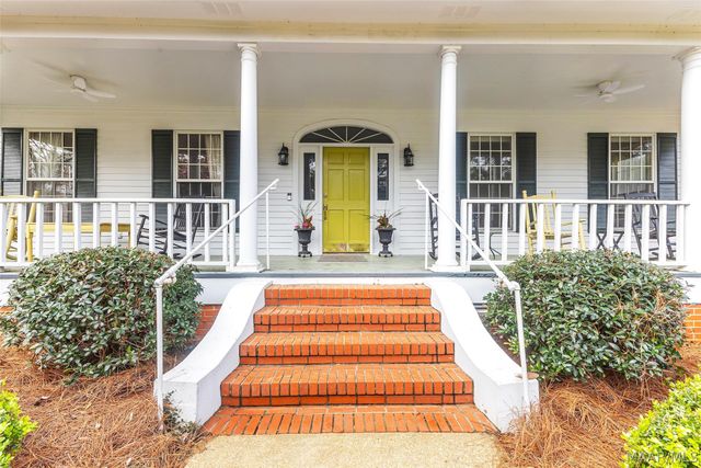 127 Deepwoods Circle, Valley Grande, AL 36701