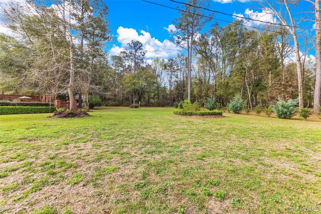 127 Deepwoods Circle, Valley Grande, AL 36701