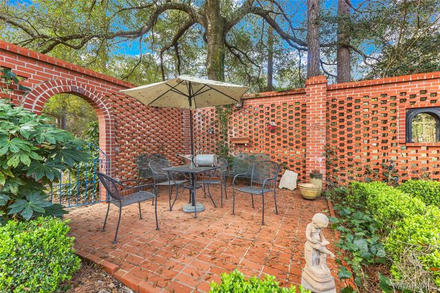 127 Deepwoods Circle, Valley Grande, AL 36701