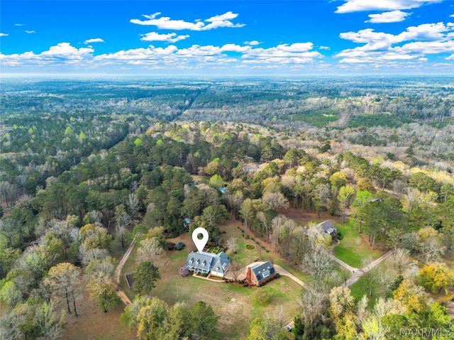 127 Deepwoods Circle, Valley Grande, AL 36701