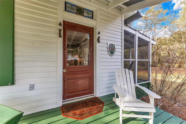 127 Deepwoods Circle, Valley Grande, AL 36701