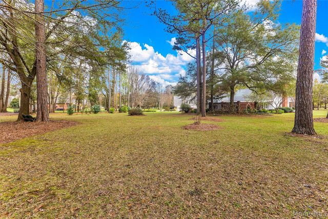 127 Deepwoods Circle, Valley Grande, AL 36701
