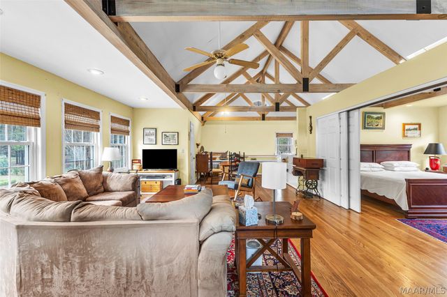 127 Deepwoods Circle, Valley Grande, AL 36701