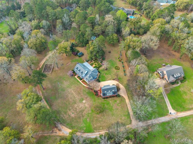 127 Deepwoods Circle, Valley Grande, AL 36701