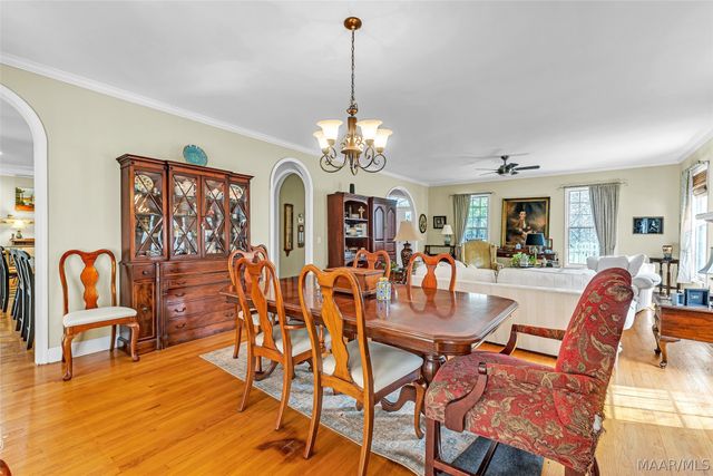 127 Deepwoods Circle, Valley Grande, AL 36701