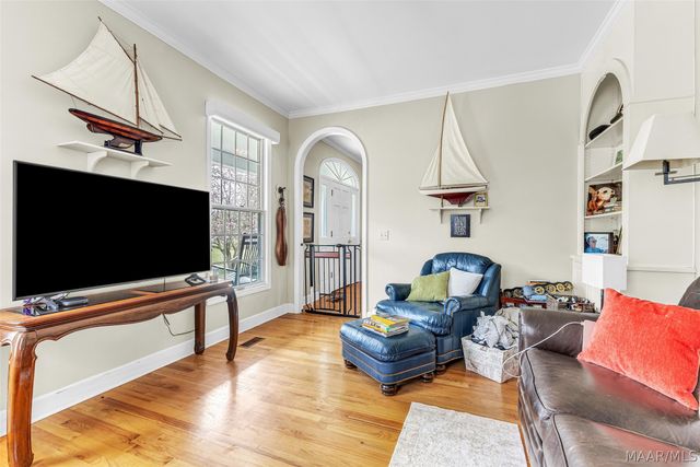 127 Deepwoods Circle, Valley Grande, AL 36701