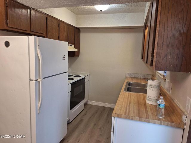 1117-1119 S Saint Louis Avenue, Joplin, MO 64801