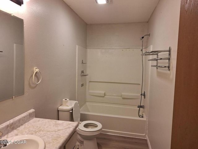 1117-1119 S Saint Louis Avenue, Joplin, MO 64801