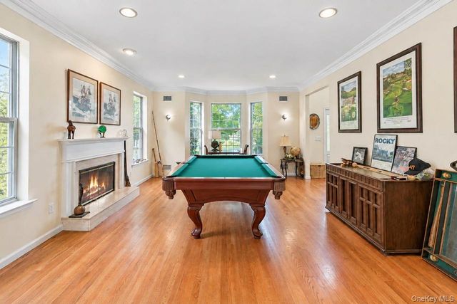 5 Sky View Court, Hauppauge, NY 11788