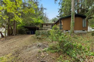 1428 Lakewood Drive, Camano Island, WA 98282