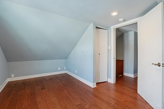 4261 W Eighth Street, Cincinnati, OH 45205