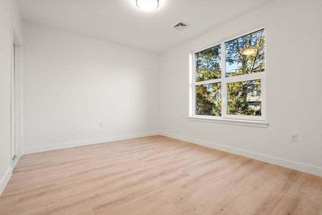1151 Walnut 301, Newton, MA 02461