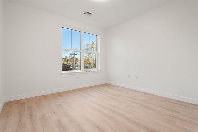 1151 Walnut 301, Newton, MA 02461