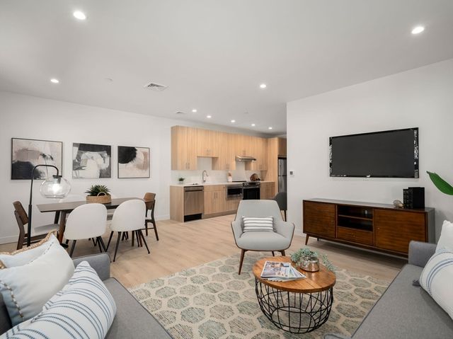 1151 Walnut 301, Newton, MA 02461