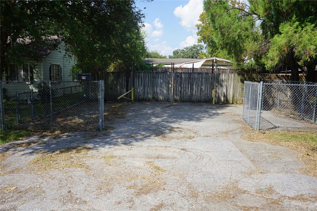 0 Westfield, Houston, TX 77022