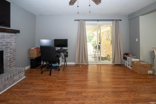 1630 N Colony Road, Evansville, IN 47715