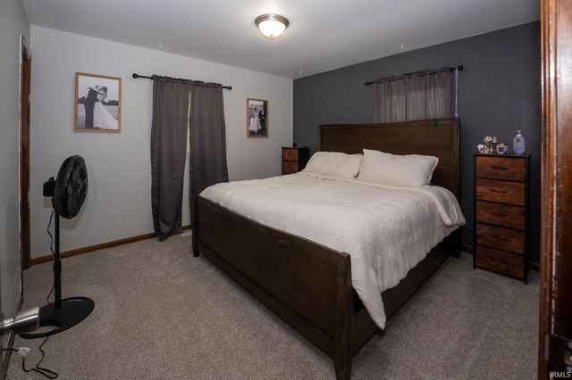 1630 N Colony Road, Evansville, IN 47715
